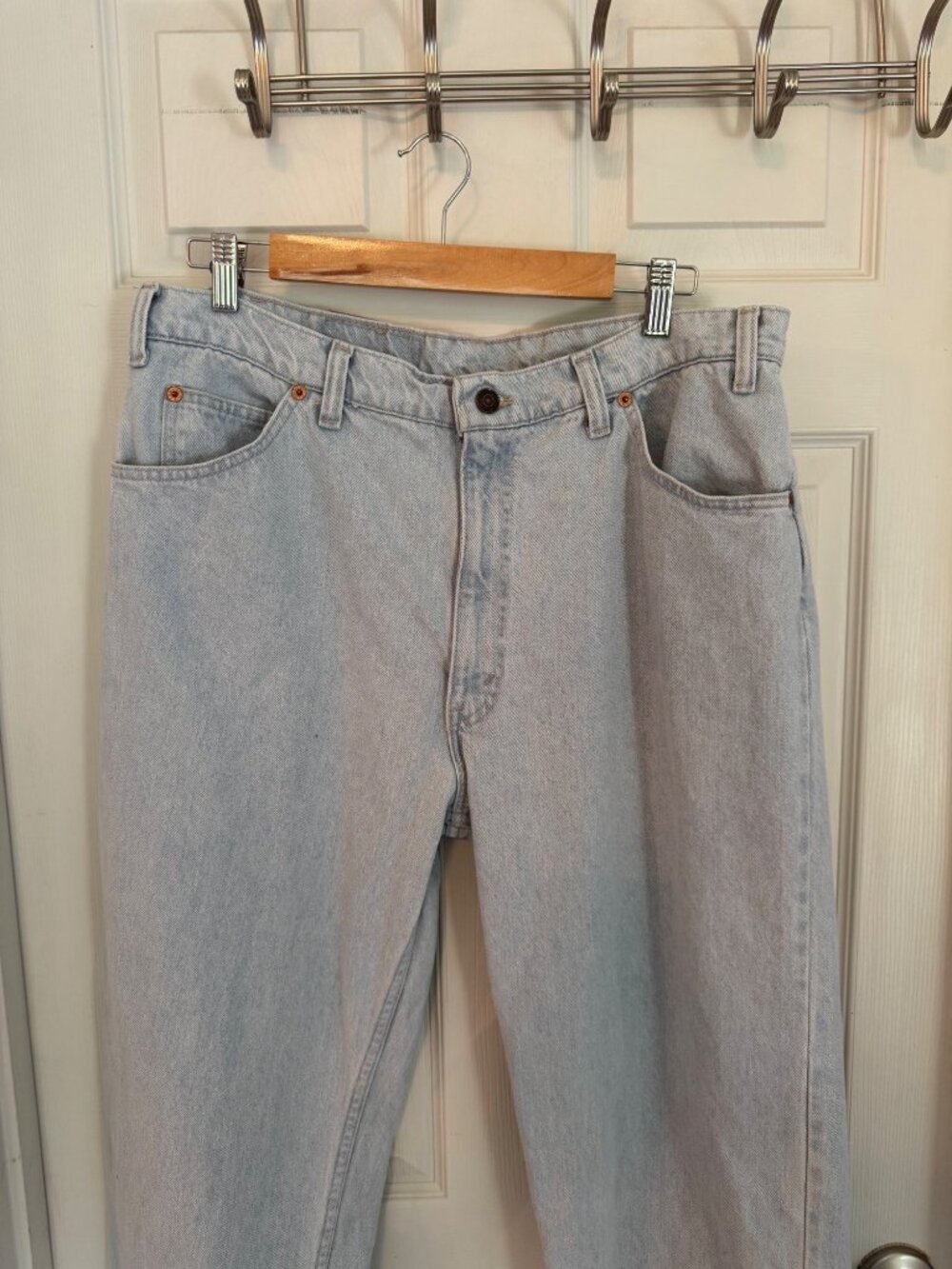 Levi's 550 Vintage Made in the USA Relaxed Fit Light Wash Jeans Men's 38 X 36 - Picture 3 of 12